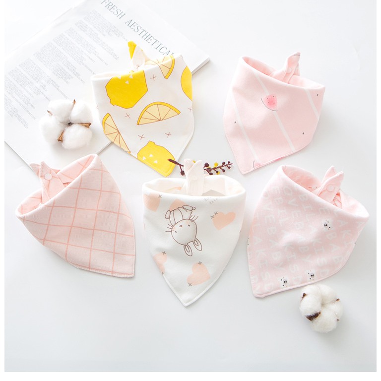 10 Yếm tam giác cotton cúc bấm in hình dễ thương cho bé trai bé gái