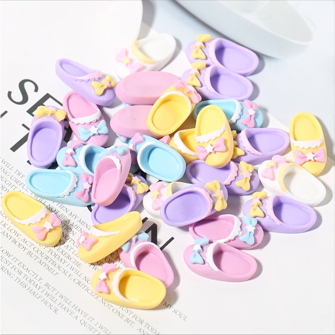 Charm dép Crocs xinh xắn cho các bạn trang trí kẹp tóc, dán Jibbitz, vỏ ốp điện thoại, bình nước, DIY