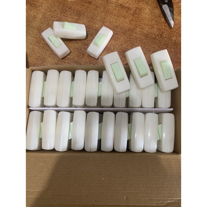 Công tắc nhót dạ quang NDQ1 SOPOKA hàng chính hãng