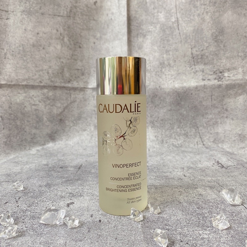 [Mẫu mới 2022] Nước Thần Dưỡng trắng da ngừa nám Caudalie Vinoperfect Concentrated Brightening Essence - 100ml