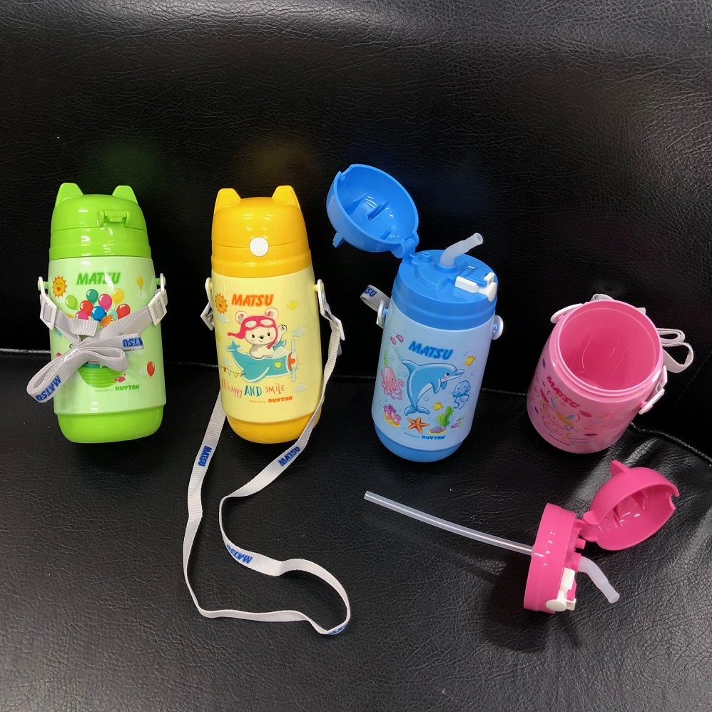 Bình nước học sinh Matsu Duy Tân 400 mL có ống hút