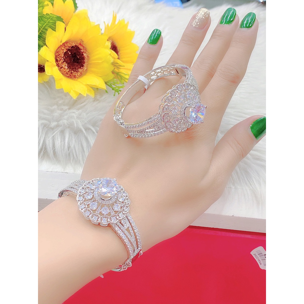 Vòng tay nữ UHA thiết kế độc đáo , lắc tay bền màu thiết kế cao cấp sáng lấp lánh V4363270AT-895