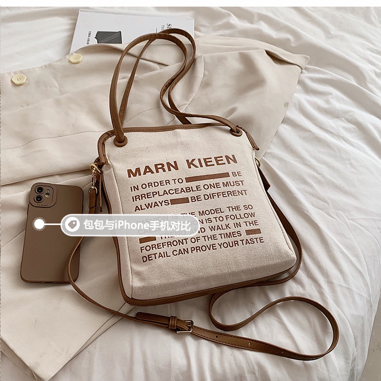 Túi Đeo Chéo Vải Bạt Mùa Hè Phong Cách niche Mới 2022 Cho Nữ