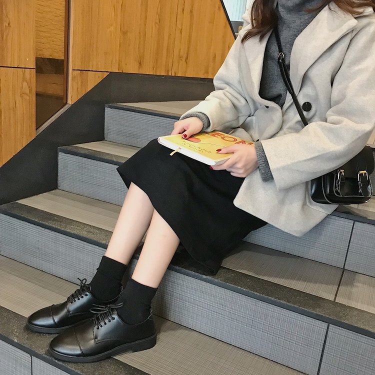 Giày Bốt Da Đế Dày Mũi Vuông Cột Dây Thời Trang Cho Nữ