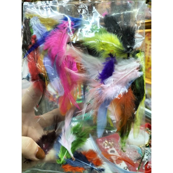 Bịch 60 cái lông gà nhân tạo đủ màu 2.5*9cm làm handmade