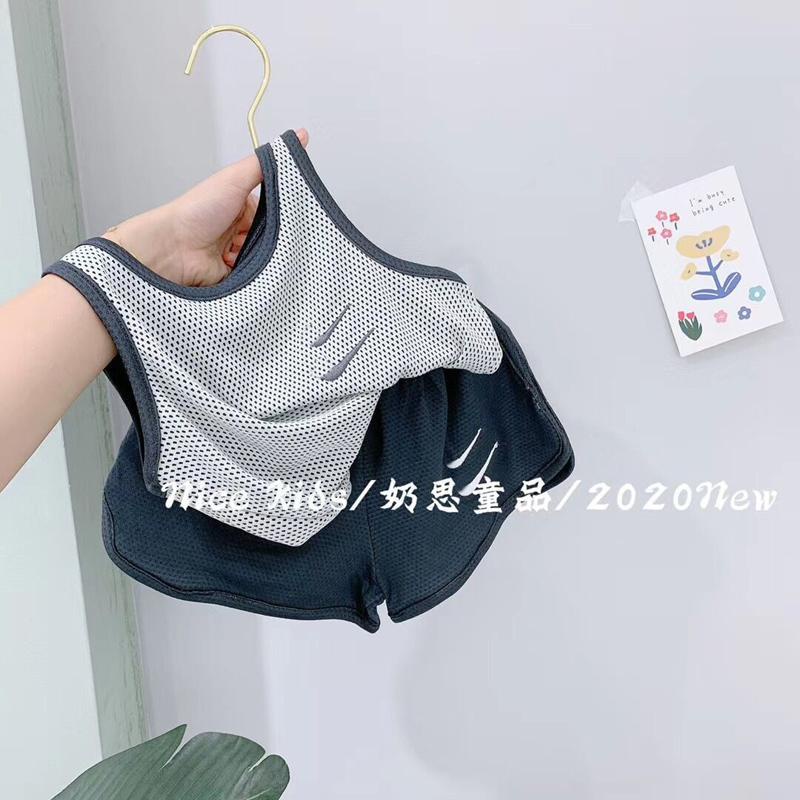 Set Đồ Thể Thao Gồm Áo Sát Nách Và Quần Short Thời Trang Năng Động Cho Bé