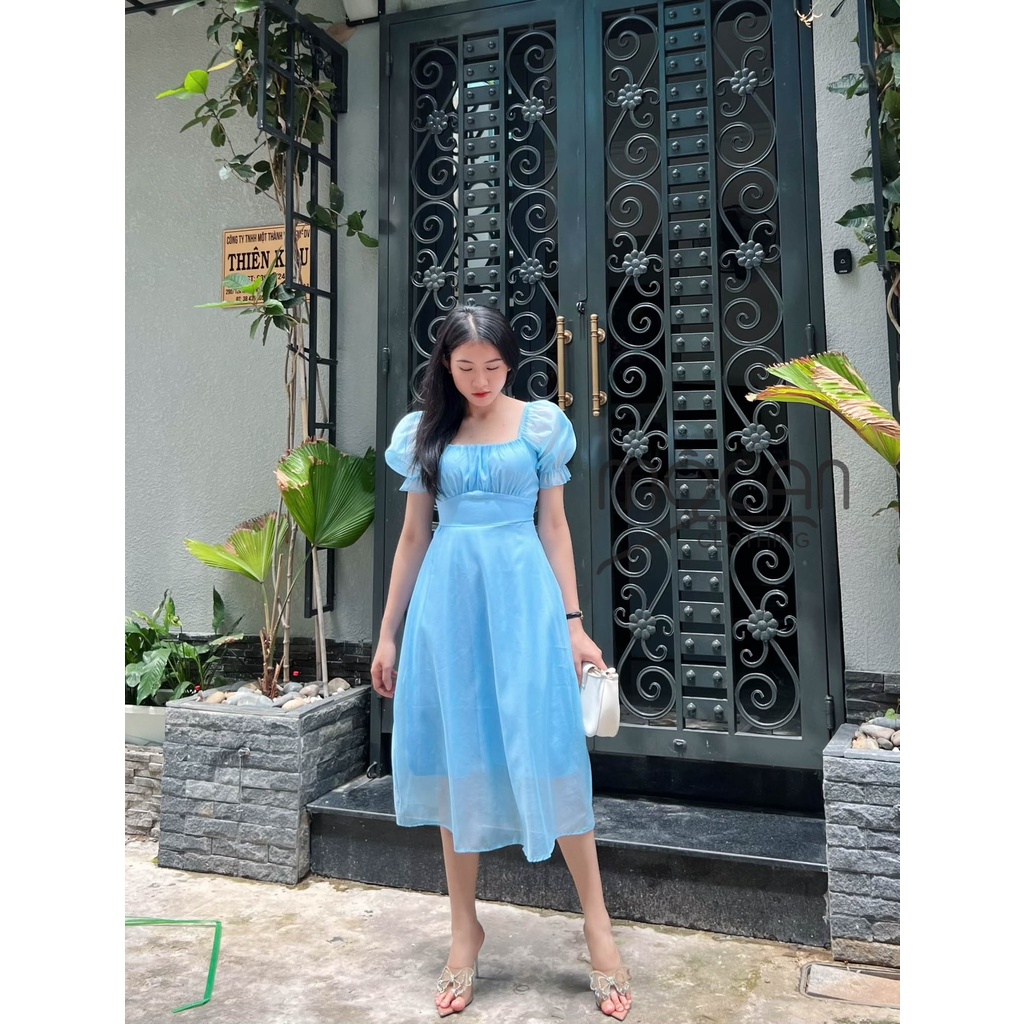 Đầm midi nhún ngực màu xanh