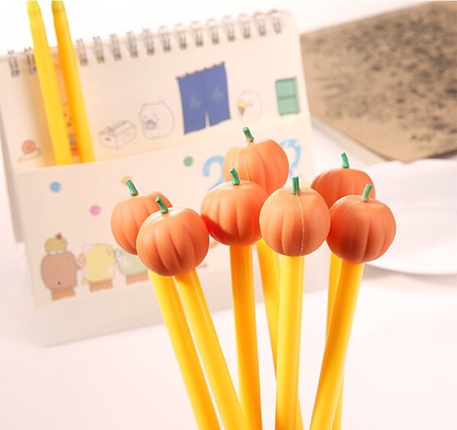 Bút bi nước bí ngô Halloween