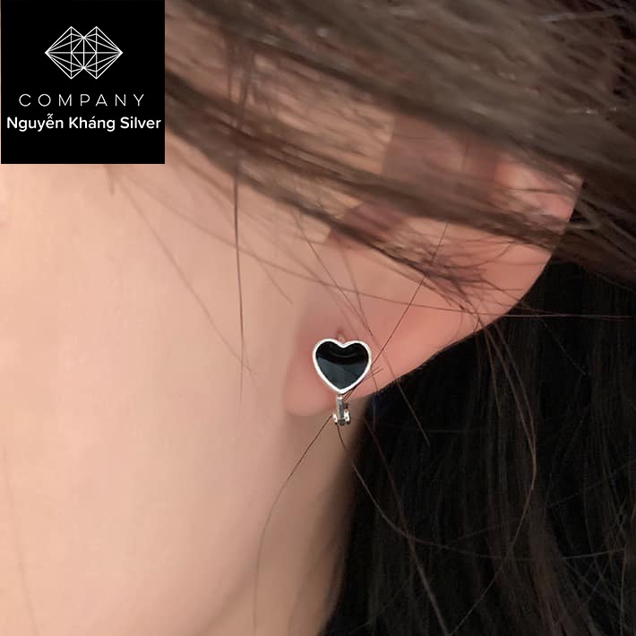1 CHIẾC KHUYÊN TAI BẠC CÁ TÍNH, HÌNH CHỮ NHẬT, HÌNH TRÁI TIM, MÀU ĐEN