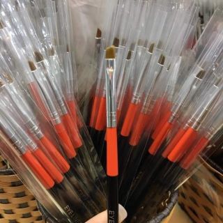 ❤️CỌ VẼ EYELINER THẦN THÁNH😘😘😘

❣️Cọ rẻ thôi mà vẽ, thích lắm, mướt kinh khủng.
Giá chỉ 35k thôi các chế nhé.