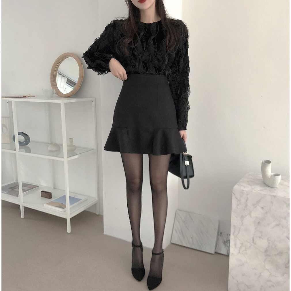 Bộ Áo Phối Ren Dài Tay + Chân Váy Lưng Cao Màu Đen Cho Nữ 39077