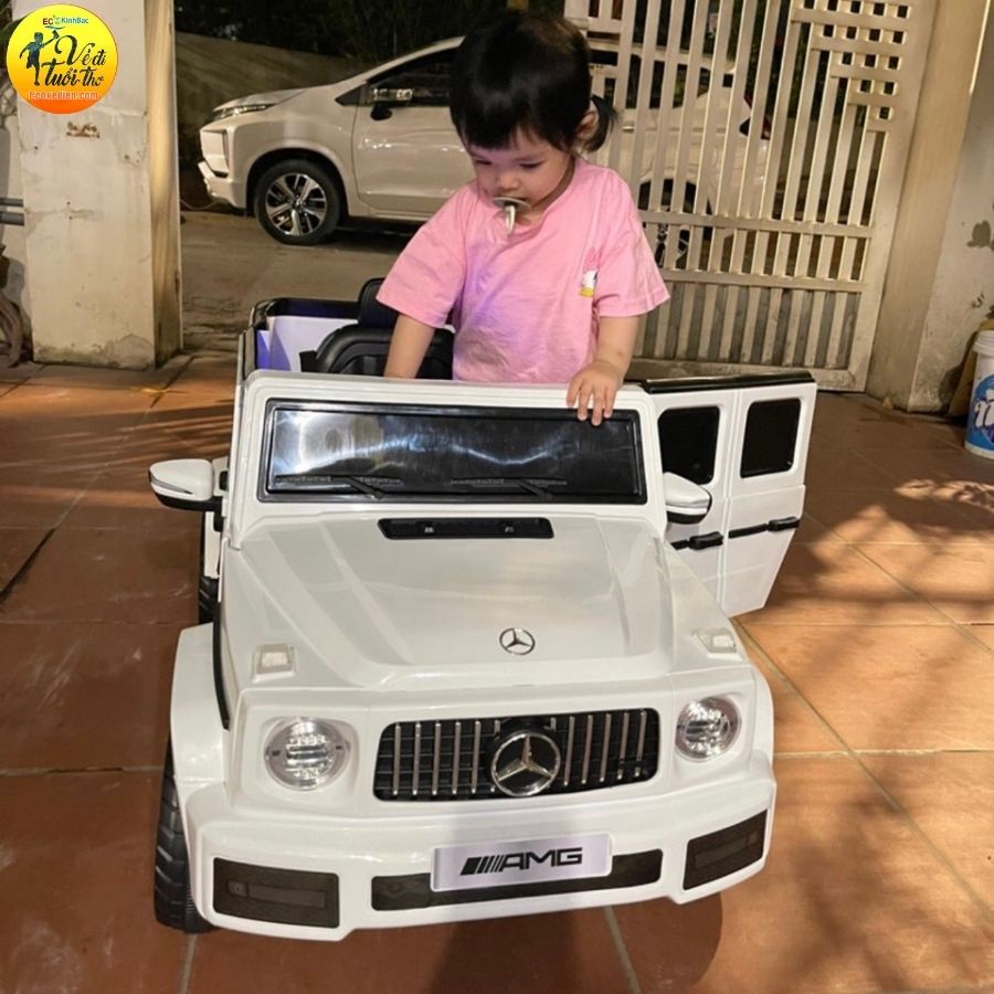 Xe ô tô điện trẻ em Mercedes G63,xe  có điều khiển từ xa cho bé 1 đến 6 tuổi.Nhập khẩu chính hãng