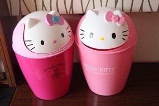 THÙNG RÁC HELLO KITTY