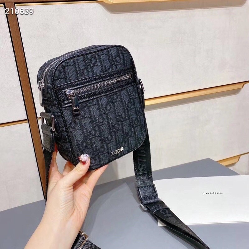 Túi đeo chéo DI.OR cao cấp có sẵn