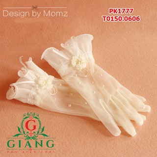 Găng tay cô dâu chấm hạt bẹt
