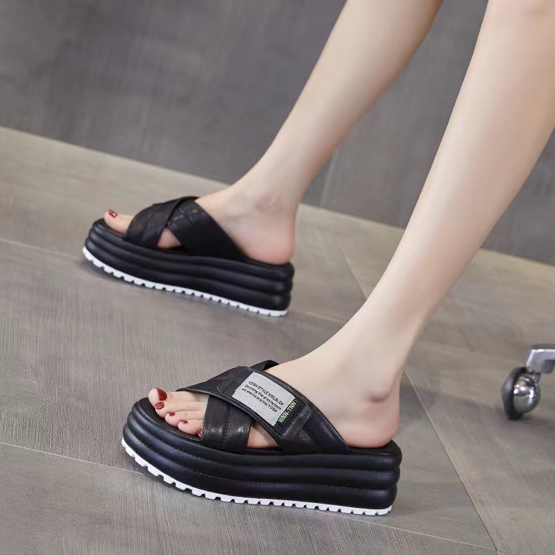 Dép tăng chiều cao Sandal Đế Dày Hở Ngón Đế Mềm Chống Trượt Xinh Xắn Dành Cho Nữ