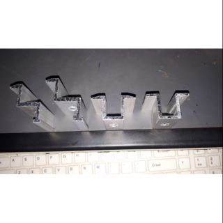 Kẹp giữa và kẹp biên tấm pin mặt trời