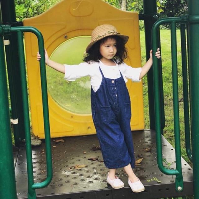 Yếm Jean cho bé