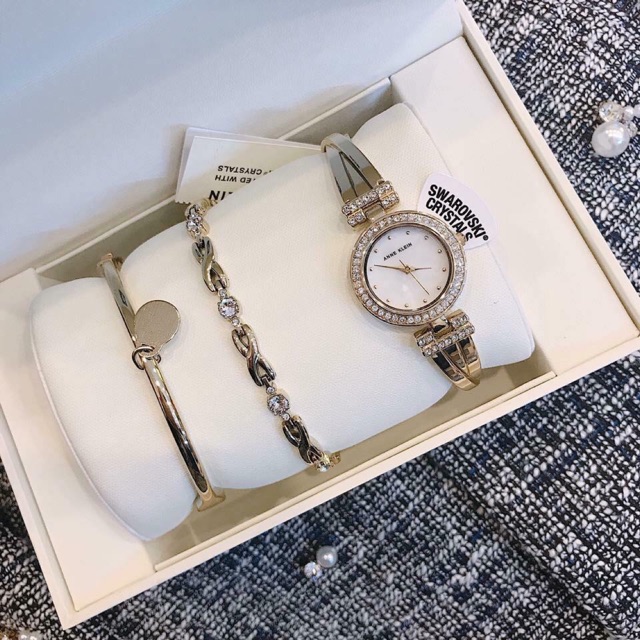 Đồng hồ nữ Anne Klein set đồng hồ và vòng tay AK1868/GBST