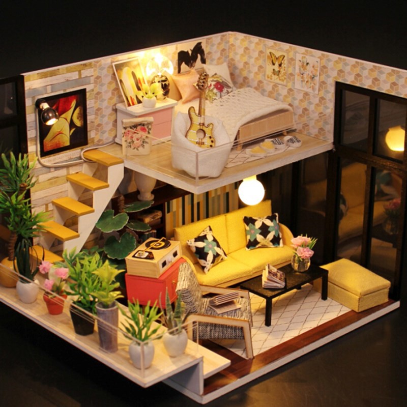 Mô hình nhà DIY Doll House Ice Cynthia is Holiday Kèm Mica chống bụi, Bộ dụng cụ và Keo dán
