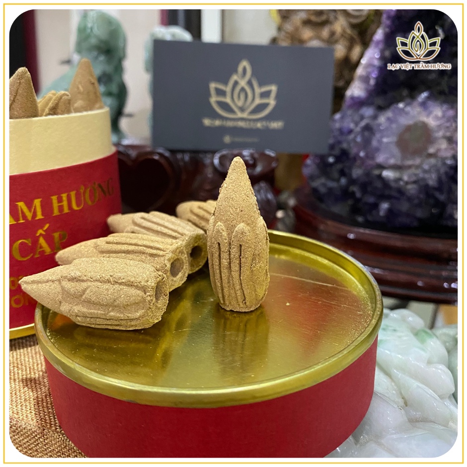 Nhang Nụ Trầm Hương Sạch 100% Tự Nhiên Dòng Cao Cấp Loại 1 - Mua 2 Hộp Tặng 1 Lư Đốt Trầm - Hộp 30 Nụ Trầm Hình Búp Sen