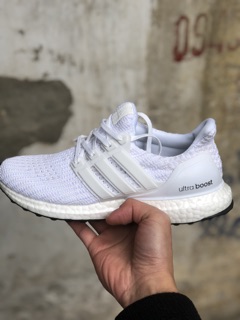 ( đủ hộp) giày UB 4.0 trắng full đủ size 1:1