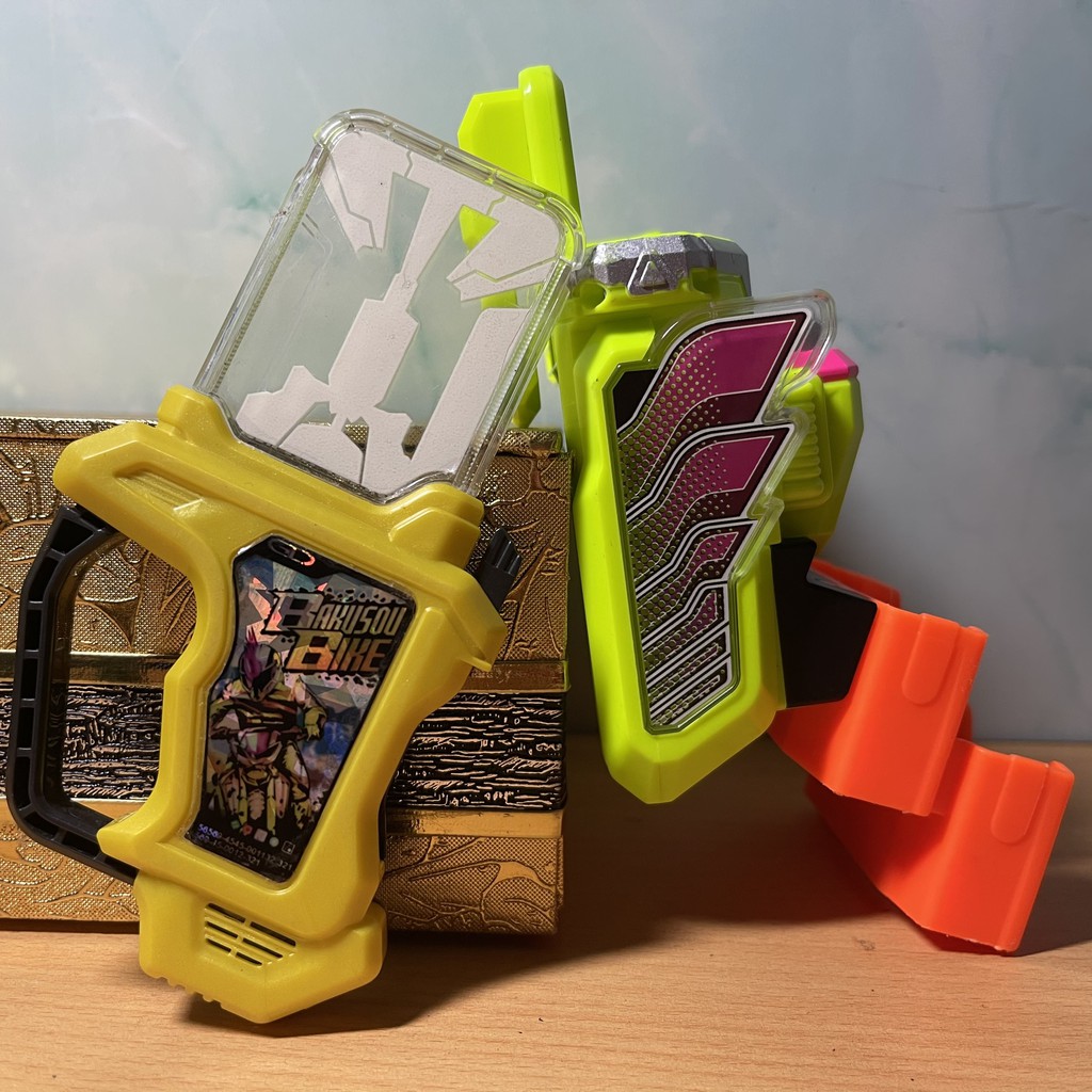 Hiệp sĩ mặt nạ - DX Kimewaza Slot Holder & Bakusou Bike Gashat - Kamen Rider Ex-aid Bandai