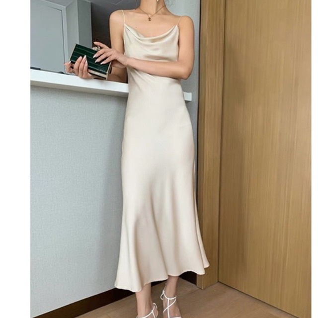 Đầm lụa hai dây cổ đổ form đuôi cá m125 | BigBuy360 - bigbuy360.vn