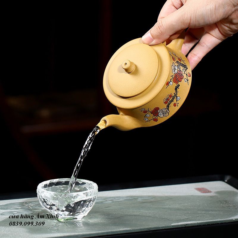 Ấm Tử Sa Nghi Hưng Khúc Hồ Mai Hoa 245 ml
