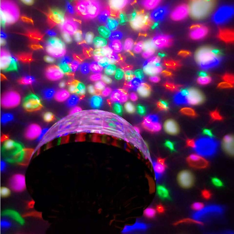 Bóng đèn LED sân khấu 6W RGB E27 hình quả cầu pha lê xoay được