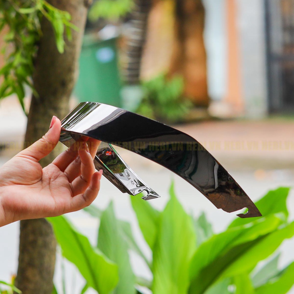 Đuôi Gió Pista GPR GPRR Tặng Kèm Ốc