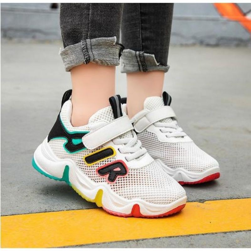 Giày thể thao lưới thoáng khí size 35