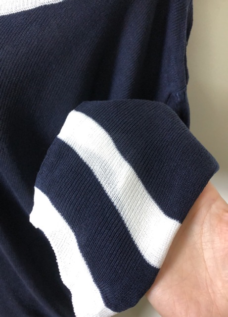 Áo len mỏng mongtoghi nữ 2hand màu xanh đen hàng new tồn size L XL