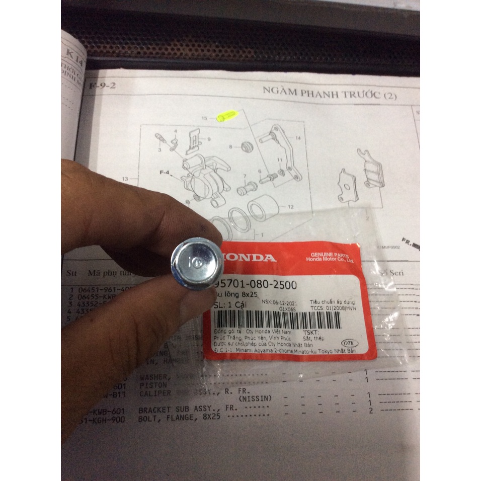 Ốc bắt heo dầu trước Honda 8ly25