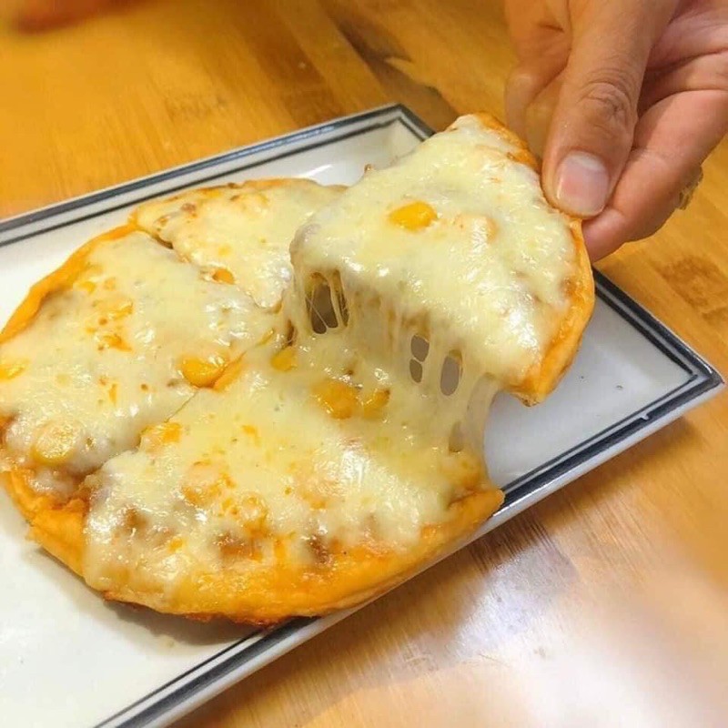 Pizza mini (xúc xích- dăm bông-gà nấm-bò- tổng hợp)