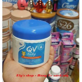 KEM DƯỠNG ẨM QV BABY CHO BÉ HỘP 250G