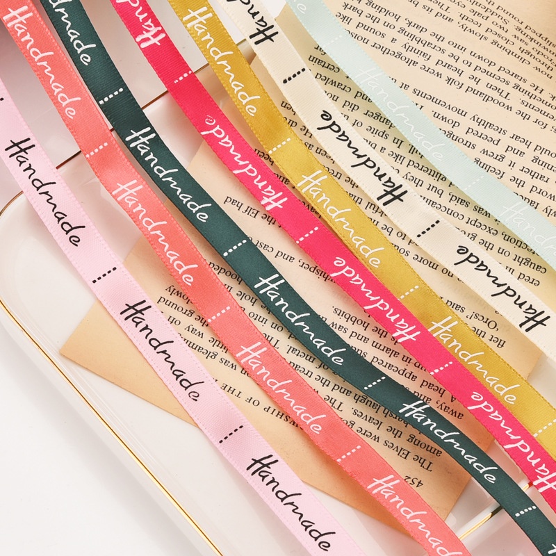 Cuộn dây ruy băng in chữ dùng gói quà 1cm*22 yard