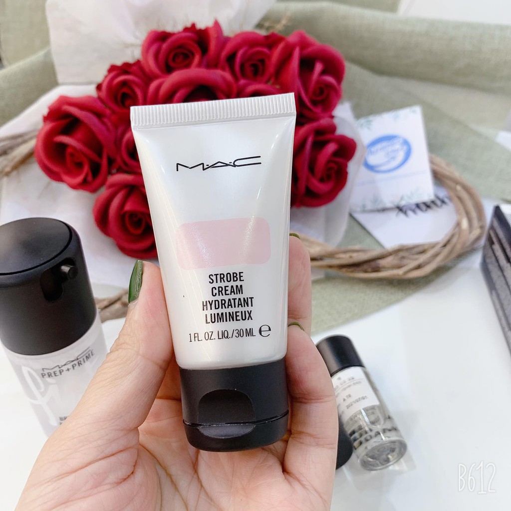 Set MAC Make Up - Ready Skin Kit (4 món)