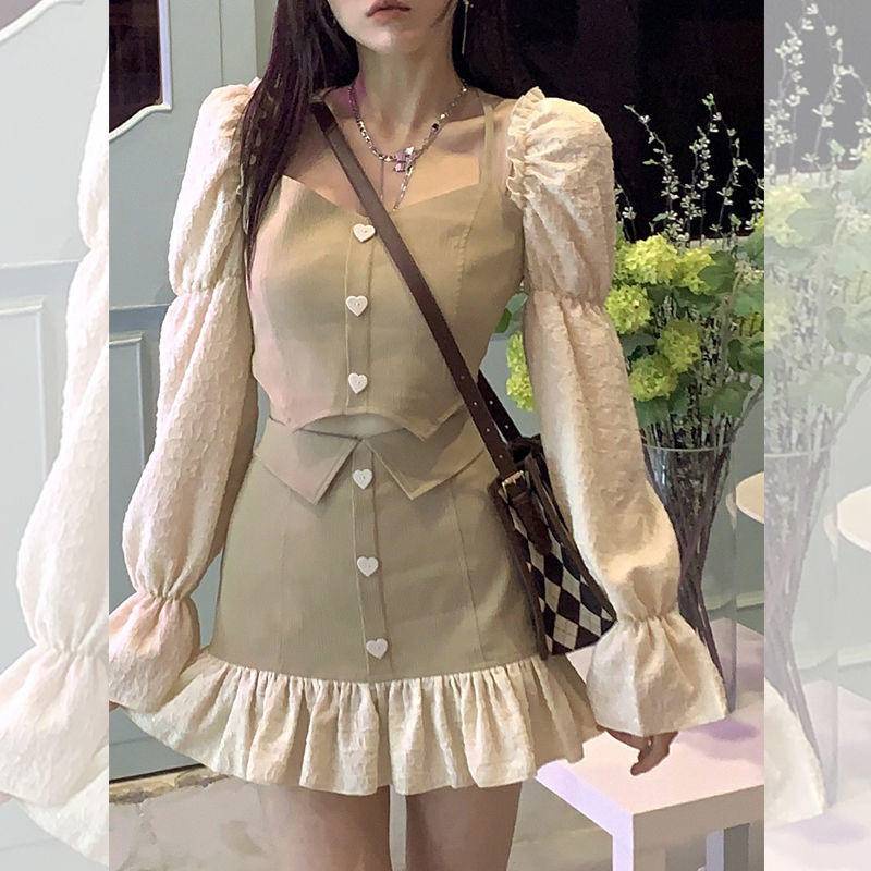 Set Áo Cổ Yếm Hở Vai Phối Chân Váy Xẻ Tà Thời Trang Hàn Quốc