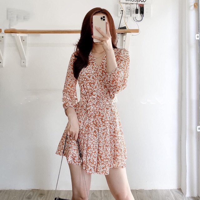 JUMPSUIT HOA CỔ V