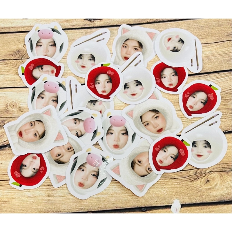 Combo 15-30 sticker in theo yêu cầu có đề can dán