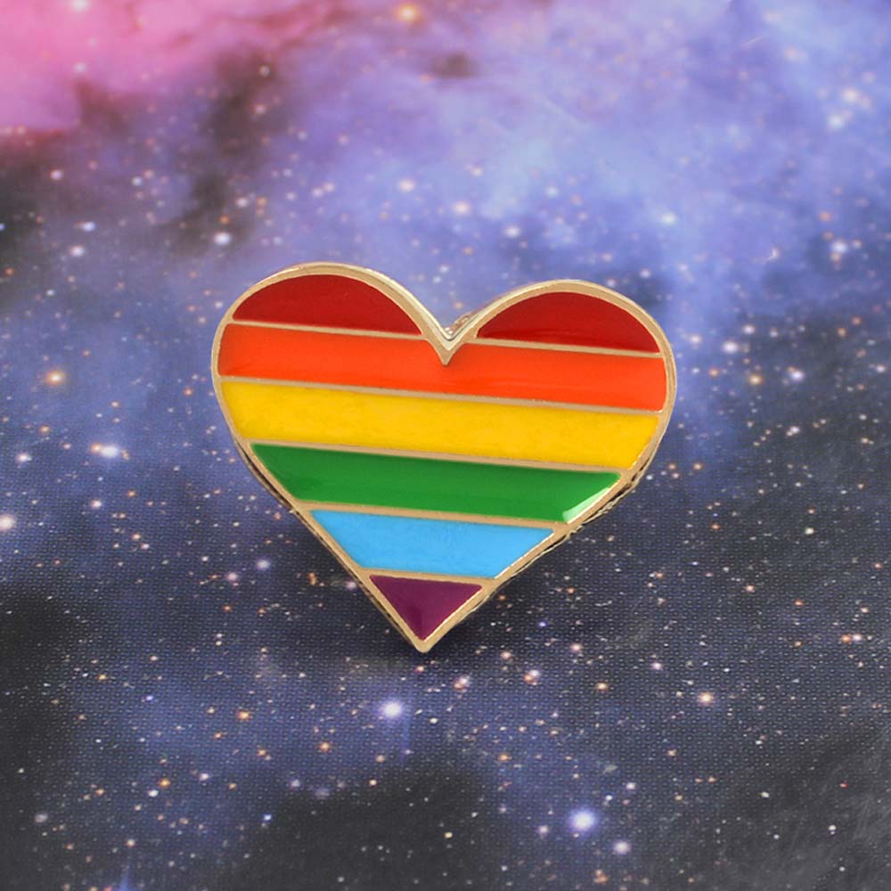 Huy Hiệu Cài Áo Hình Trái Tim Màu Cầu Vồng Phong Cách Lgbt