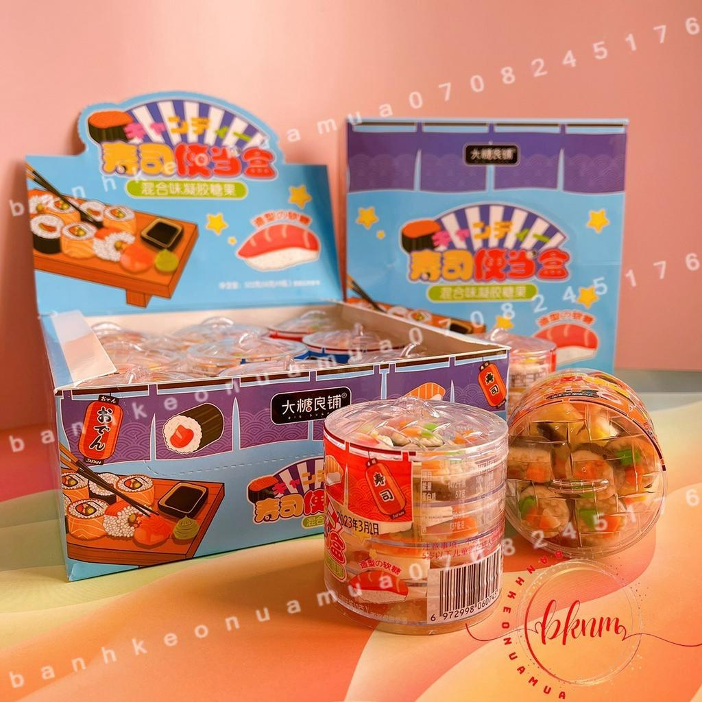 Kẹo dẻo sushi cơm cuộn kèm siro chấm- đựng trong xửng hấp 4 tầng trong suốt dễ thương cho bé Hongkong hộp  58gam