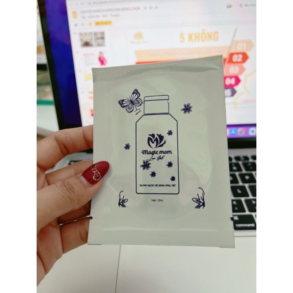 Dung dịch vệ sinh Magic Mom