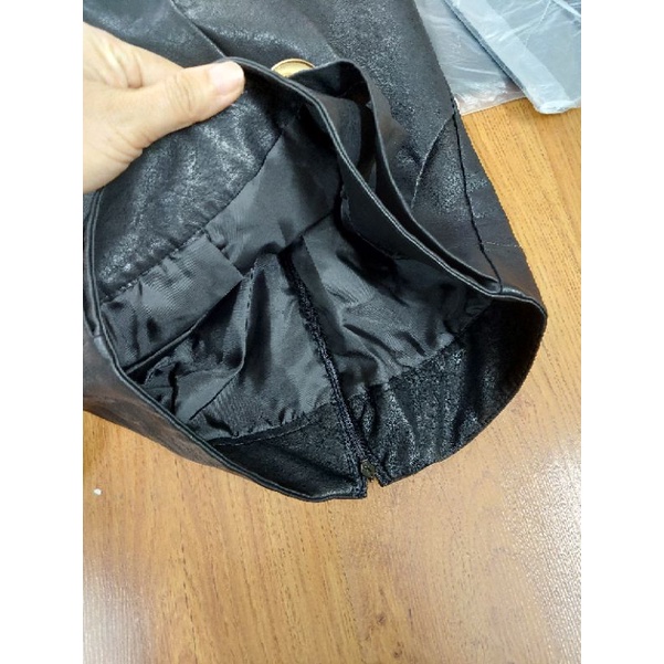 Quần short da