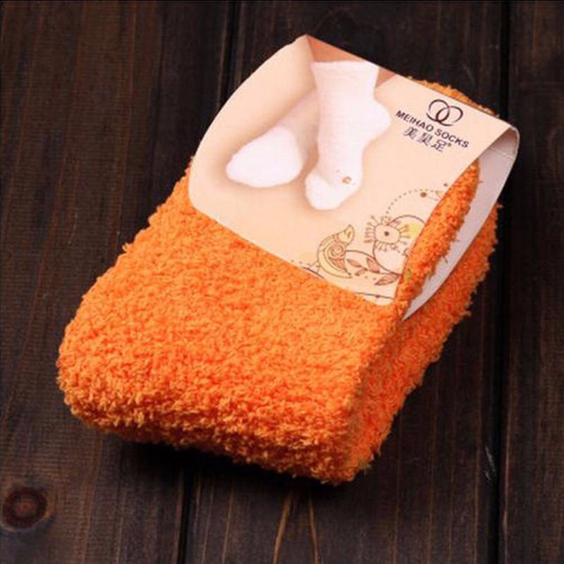 Vớ Lông Cừu San Hô Dày Dặn Ấm Áp Màu Sắc Ngọt Ngào Thời Trang Mùa Đông Cho Nữ