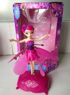 BÚP BÊ CÔ TIÊN BIẾT BAY