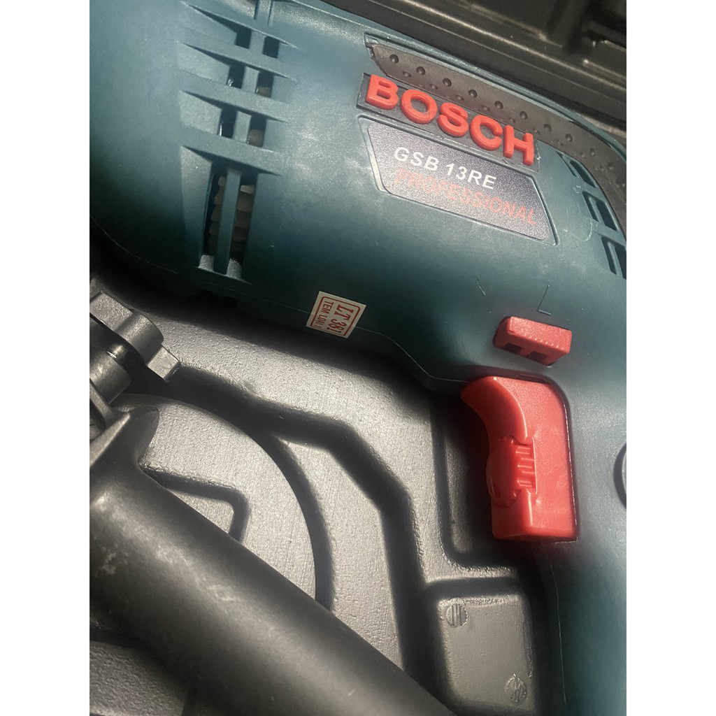 Máy khoan valy Bosch 910W kèm sẵn mũi khoan