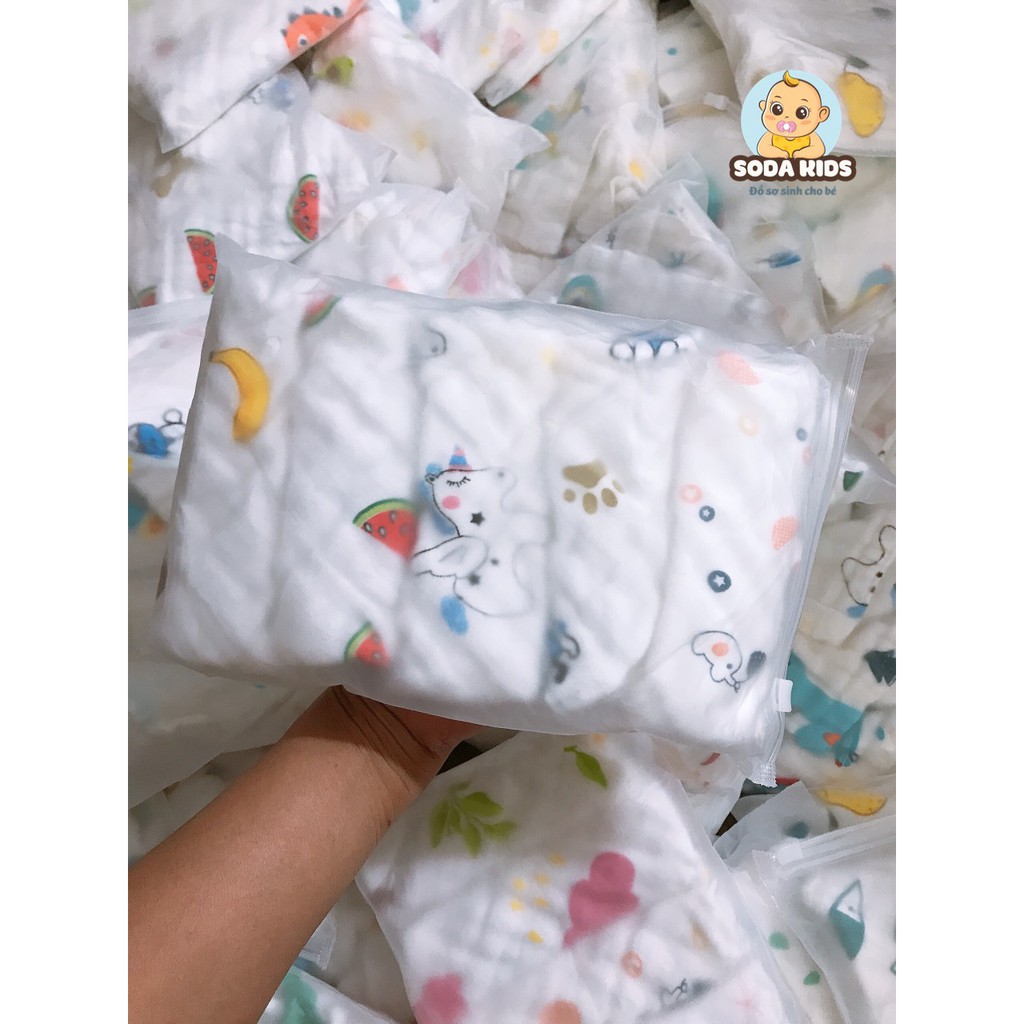 Yếm xô cho bé sơ sinh tam giác 6 lớp bấm cúc, Yếm tam giác xô 6 lớp xuất Nhật in hình cho bé ăn dặm