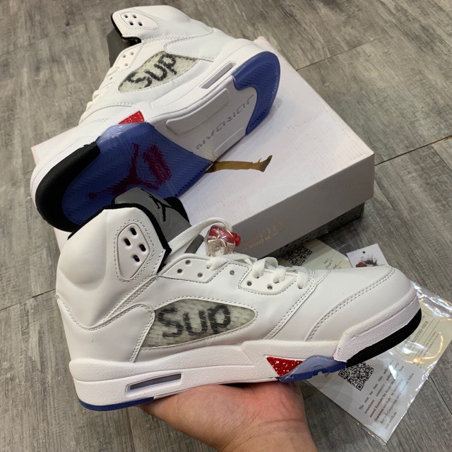 2021 ẢNH THẬT + VIDEO | Giày Thể Thao Jordan 5 x Supreme màu trắng